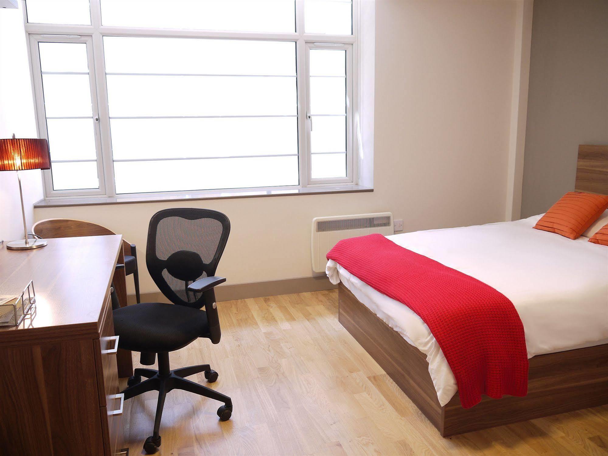 Britannia Study Hotel Hove Esterno foto